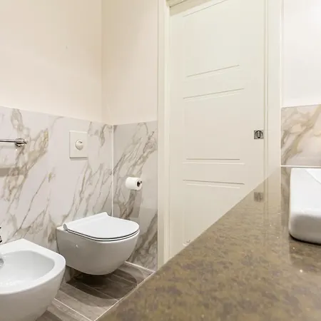 Duomo Terrace R&r شقة *